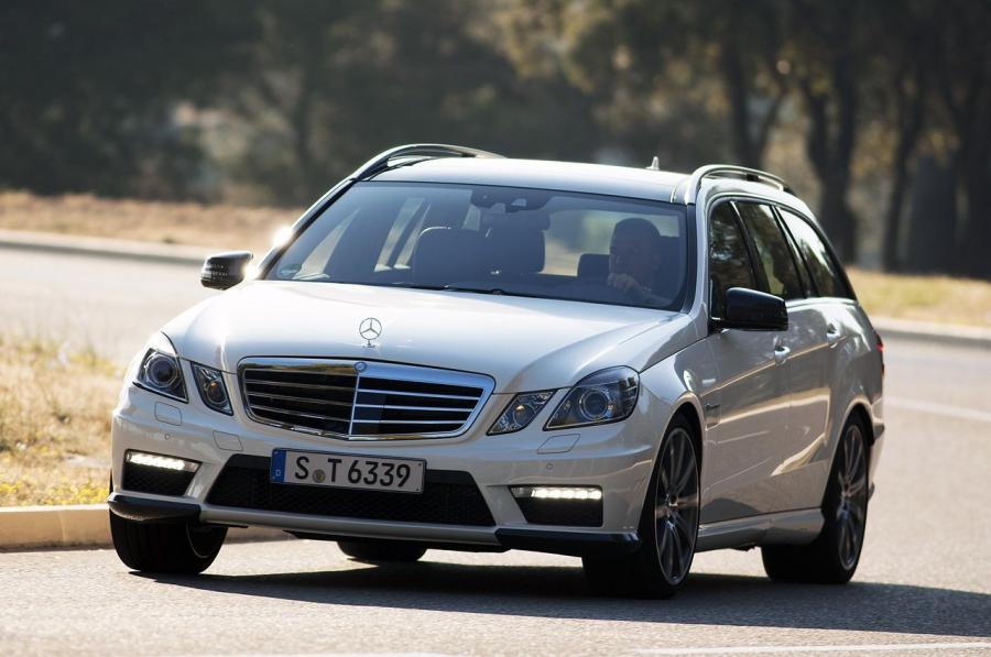  Mercedes-Benz E63 AMG Wagon 2012 года  (фото 39 из 43)
